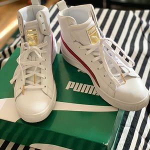 Men’s basketball shoes